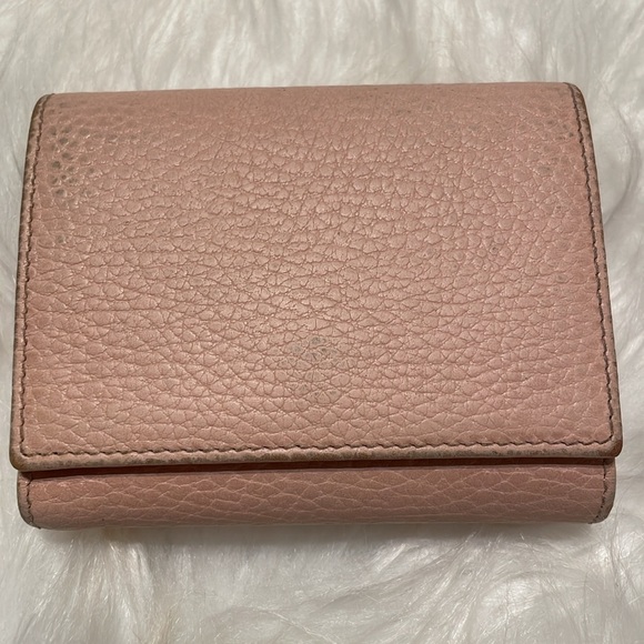 Gucci Leather Compact Wallet - Picture 2 of 10